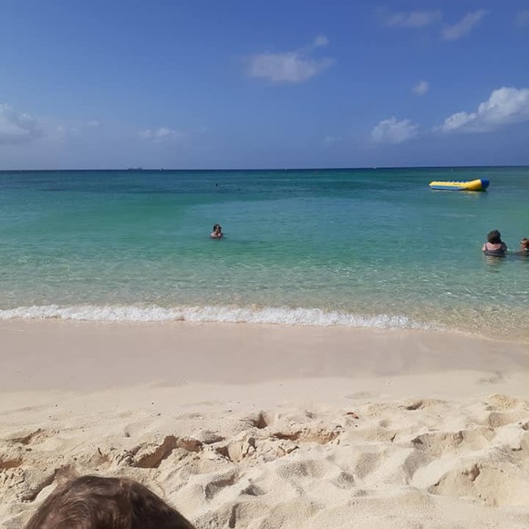 Meet your Posher, Emilie - Picture 3 of 5